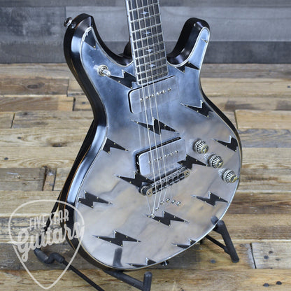 McSwain Guitars "Silver Bolt" - with Hardshell Case