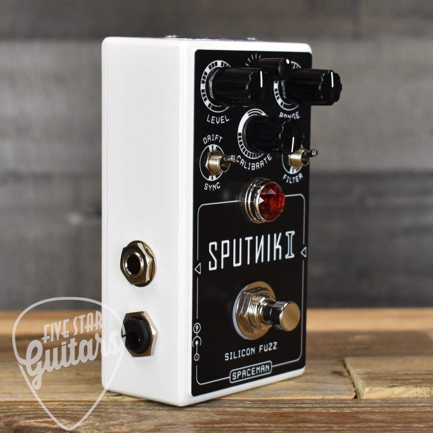 Spaceman Effects Sputnik 1 Silicon Fuzz Pedal - White Edition