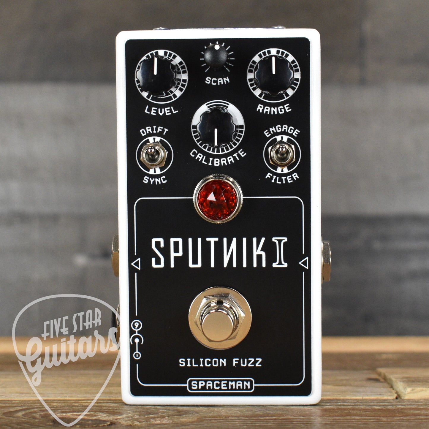 Spaceman Effects Sputnik 1 Silicon Fuzz Pedal - White Edition