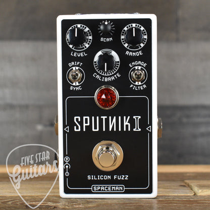 Spaceman Effects Sputnik 1 Silicon Fuzz Pedal - White Edition