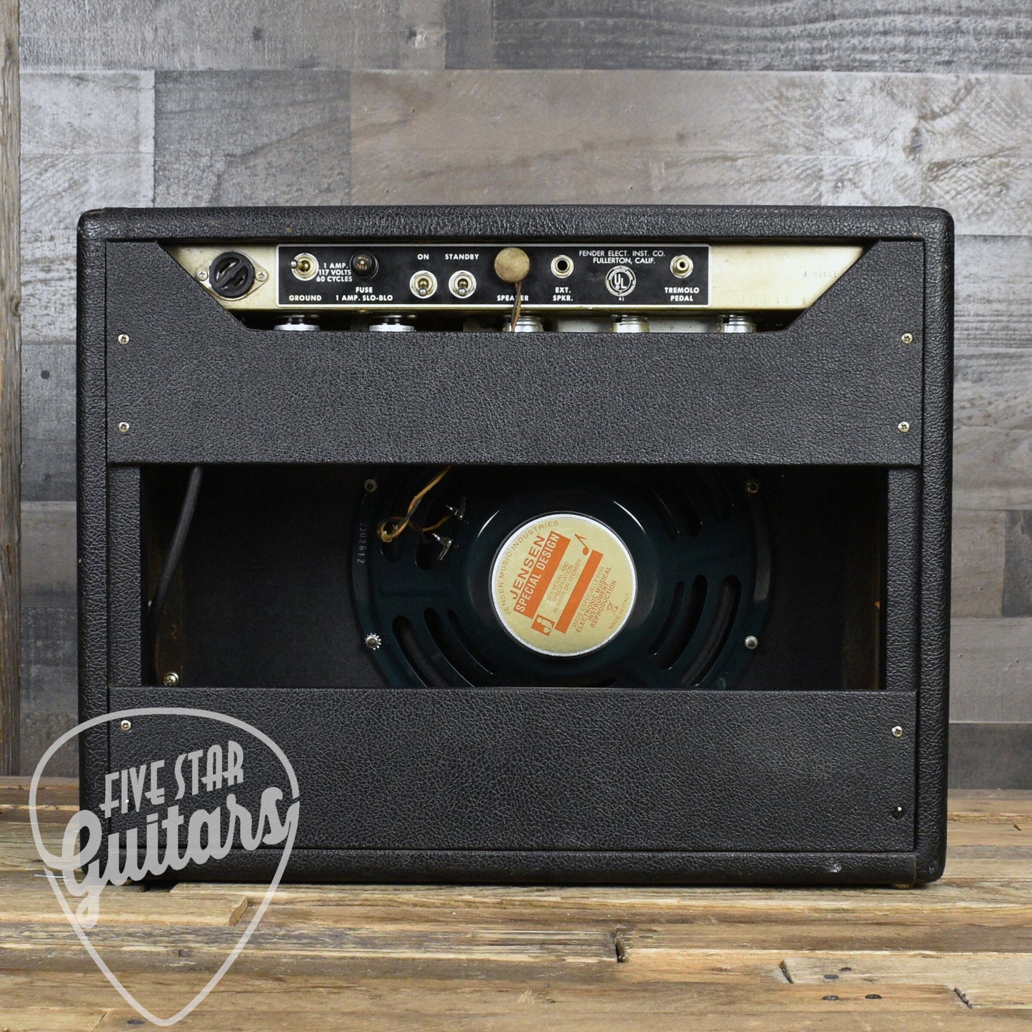 Pre-Owned 1964 Fender Deluxe AB763 Combo Amplifier