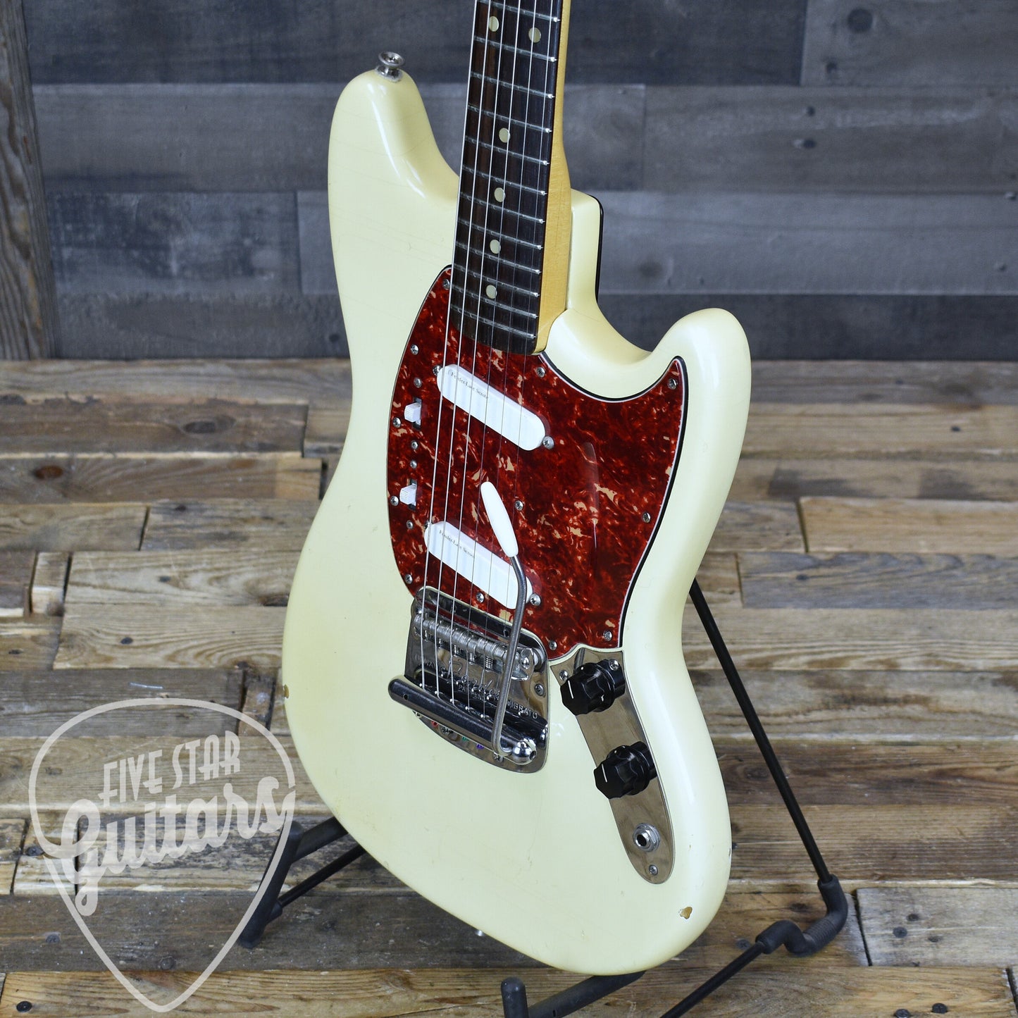 Pre-Owned 1965 Fender Mustang - Olympic White with Original Hardshell Case