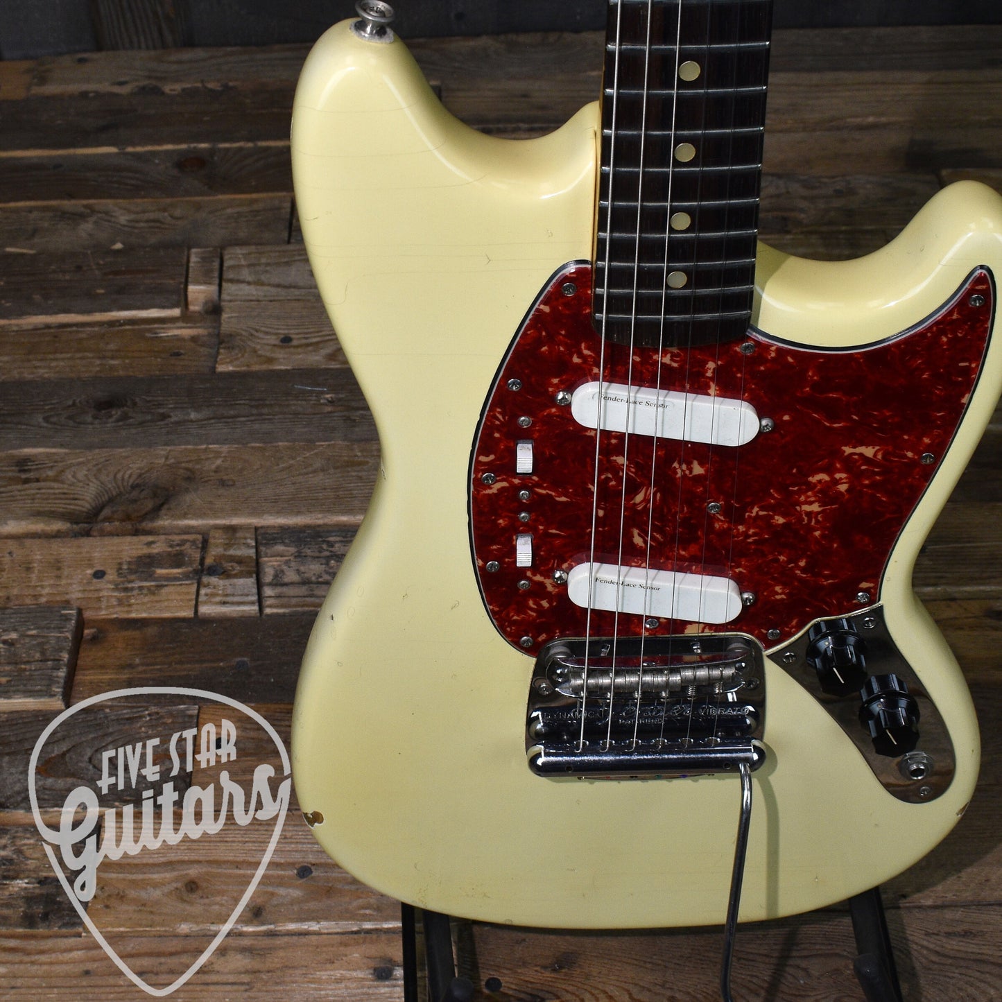 Pre-Owned 1965 Fender Mustang - Olympic White with Original Hardshell Case