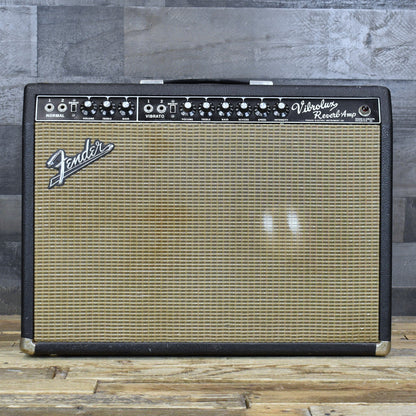 Pre-Owned 1965 Fender Vibrolux Reverb Model AA864 with Flightcase - LOCAL PICKUP ONLY