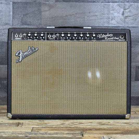 Pre-Owned 1965 Fender Vibrolux Reverb Model AA864 with Flightcase - LOCAL PICKUP ONLY