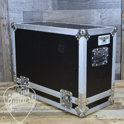 Pre-Owned 1965 Fender Vibrolux Reverb Model AA864 with Flightcase - LOCAL PICKUP ONLY