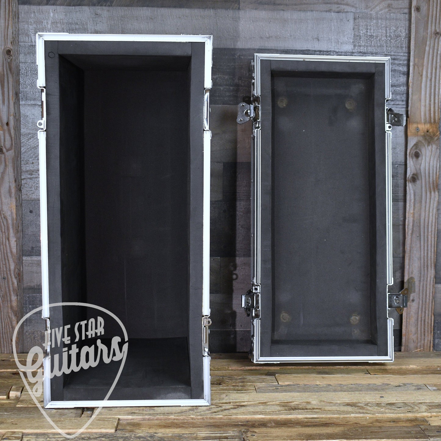 Pre-Owned 1965 Fender Vibrolux Reverb Model AA864 with Flightcase - LOCAL PICKUP ONLY