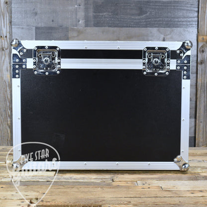 Pre-Owned 1965 Fender Vibrolux Reverb Model AA864 with Flightcase - LOCAL PICKUP ONLY