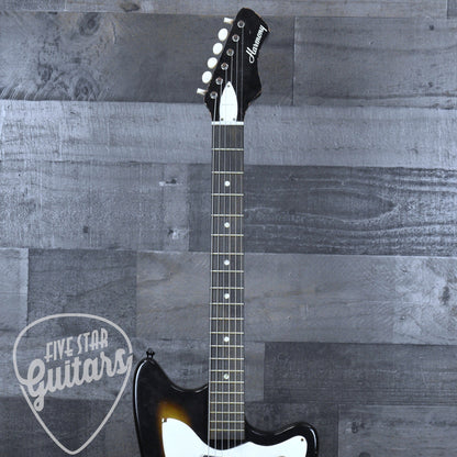 Pre-Owned 1965 Harmony Silhouette H15 - Sunburst with Chipboard Case