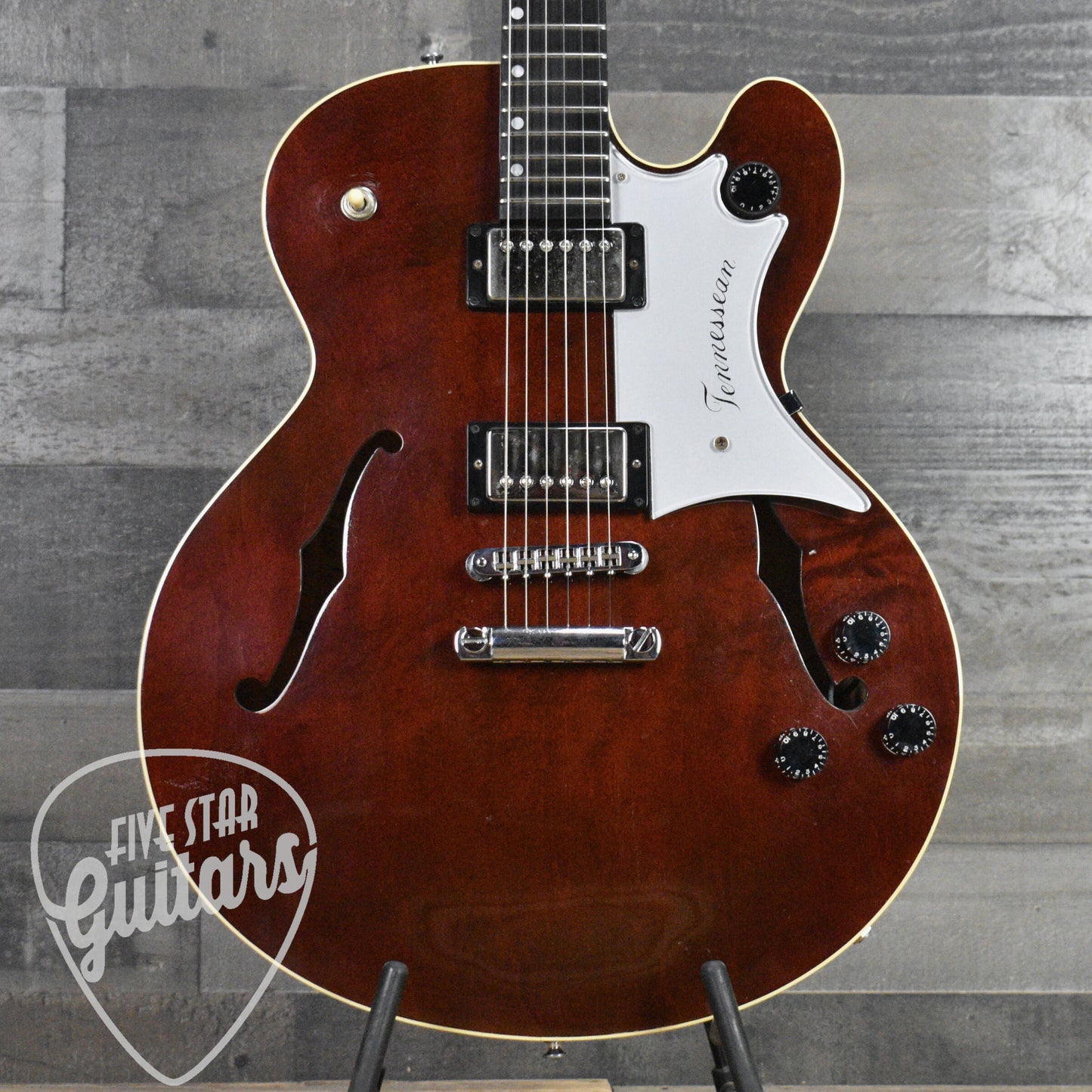 Pre-Owned 1990 Gibson Chet Atkins Tennessean - Walnut