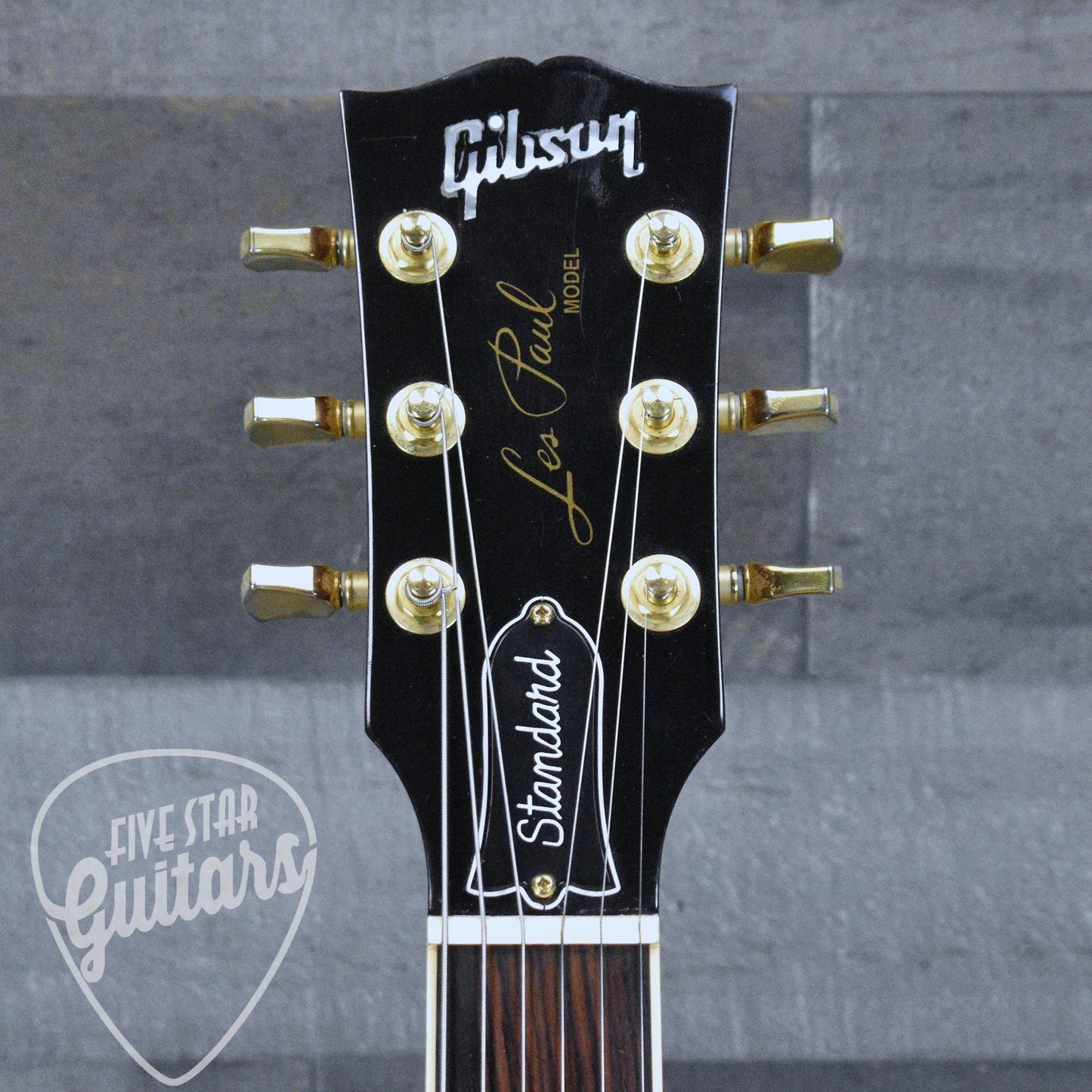 Pre-Owned 2001 Gibson Les Paul Standard - Wine Red with Hardshell Case