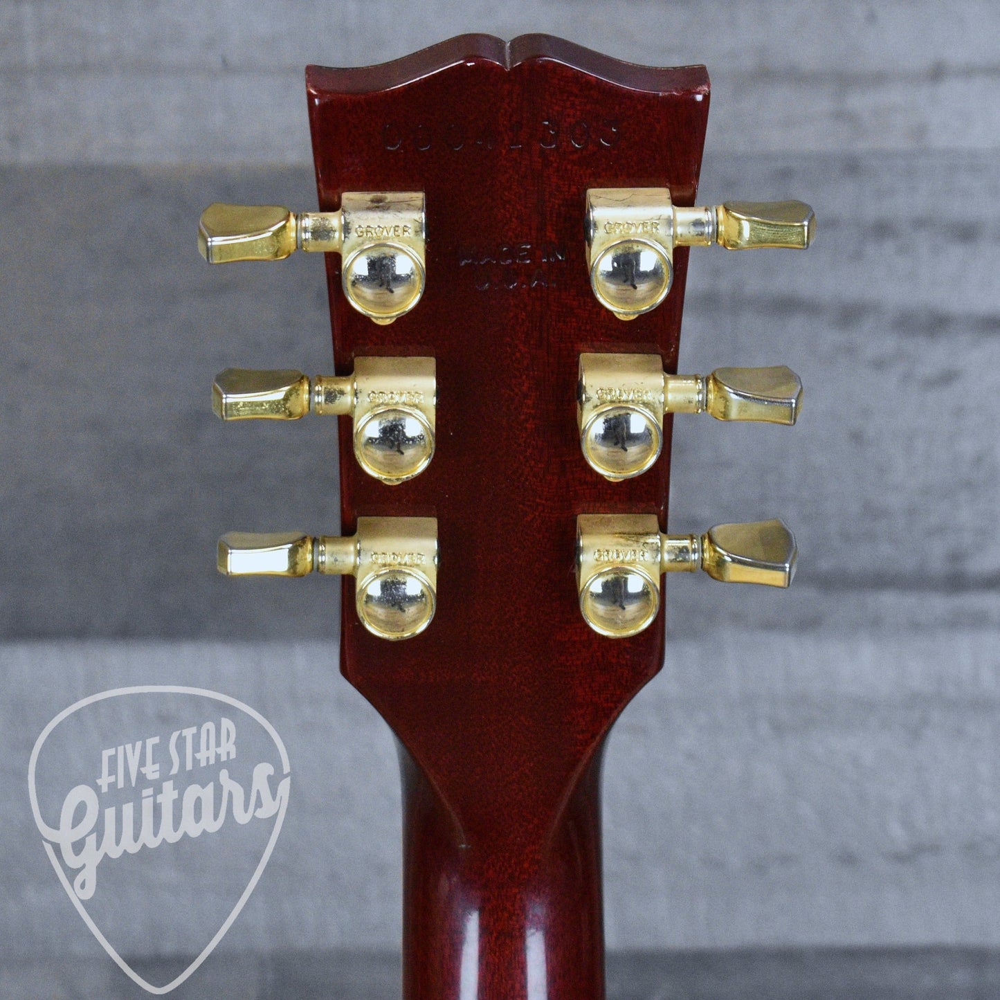 Pre-Owned 2001 Gibson Les Paul Standard - Wine Red with Hardshell Case
