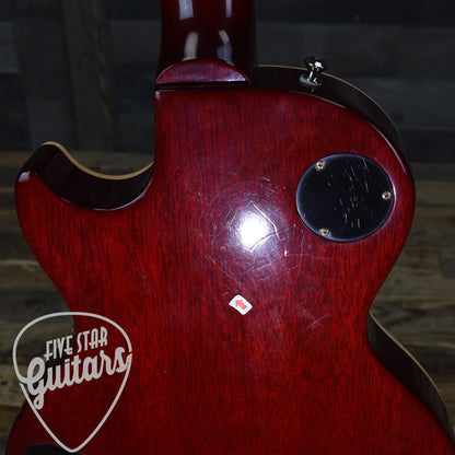 Pre-Owned 2001 Gibson Les Paul Standard - Wine Red with Hardshell Case