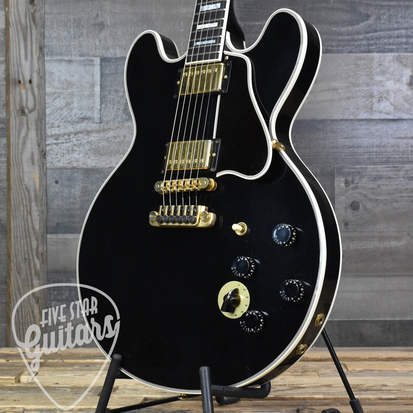 Pre-Owned 2002 Gibson B.B. King Lucille - Ebony with Hardshell Case