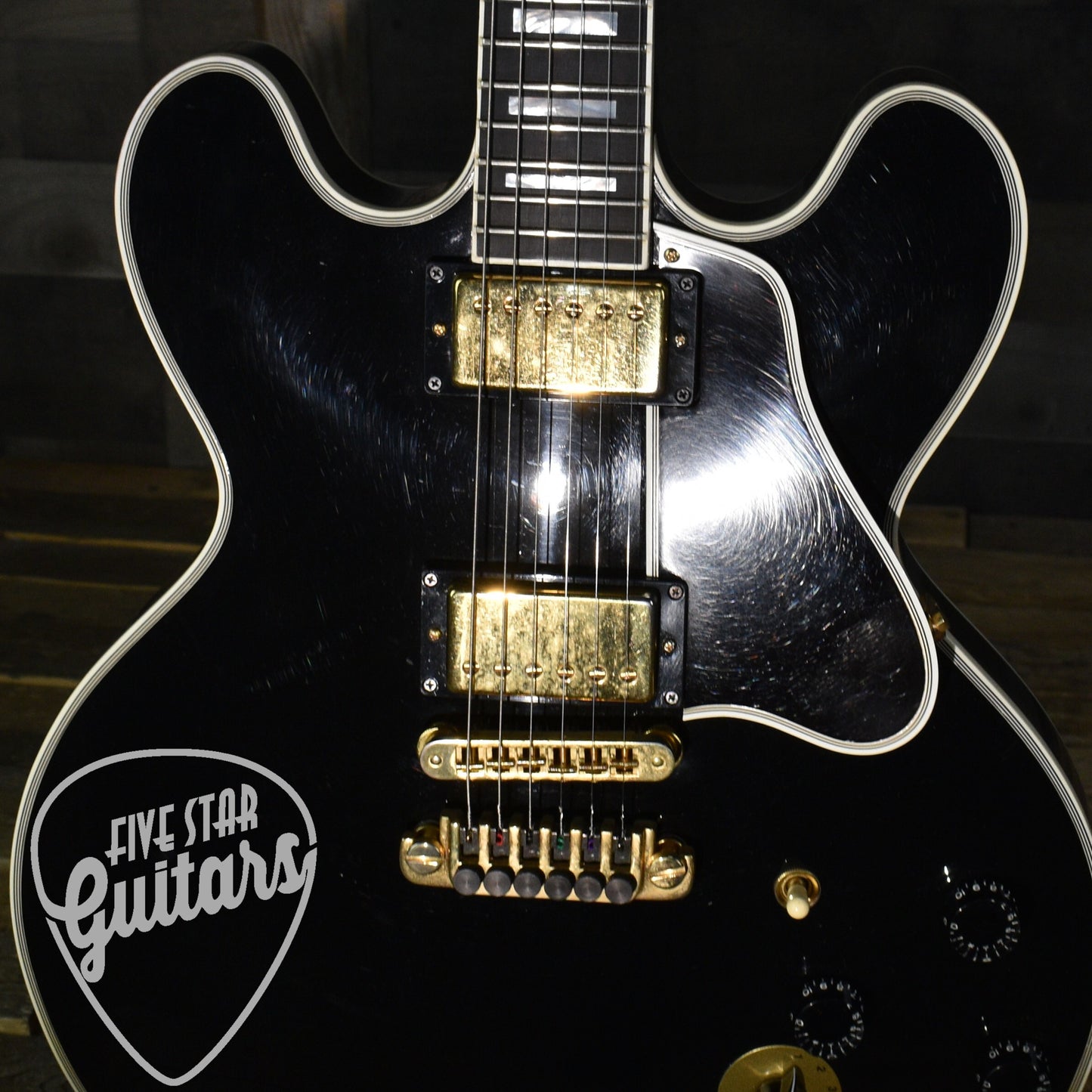 Pre-Owned 2002 Gibson B.B. King Lucille - Ebony with Hardshell Case