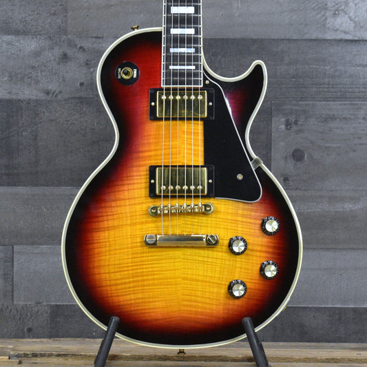 Pre-Owned 2005 Gibson '68 Custom Reissue Les Paul Custom - Sunburst with Hardshell Case