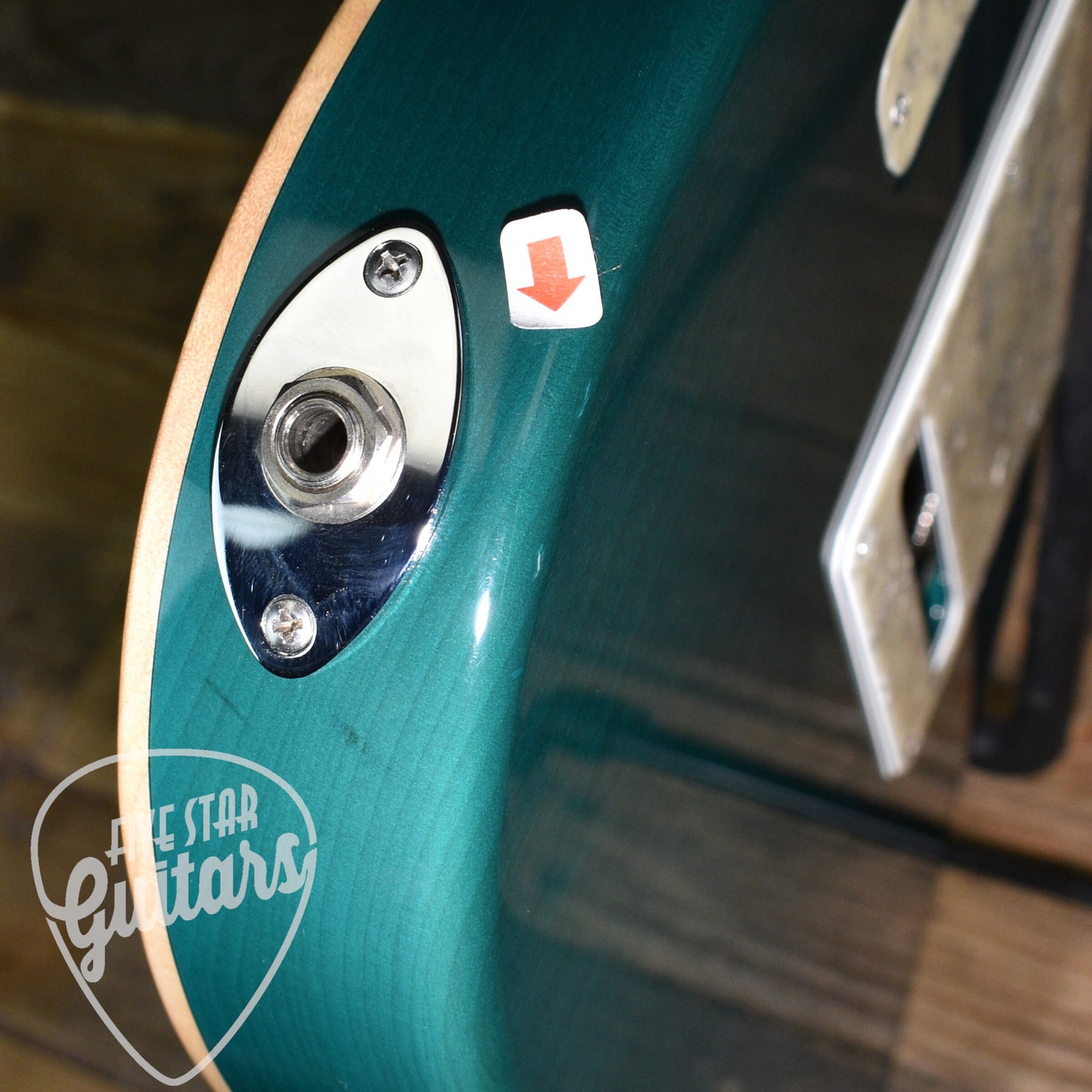 Pre-Owned 2008 Tom Anderson Hollow Drop Classic HSS Quilt Top - Trans Teal with Hard Case