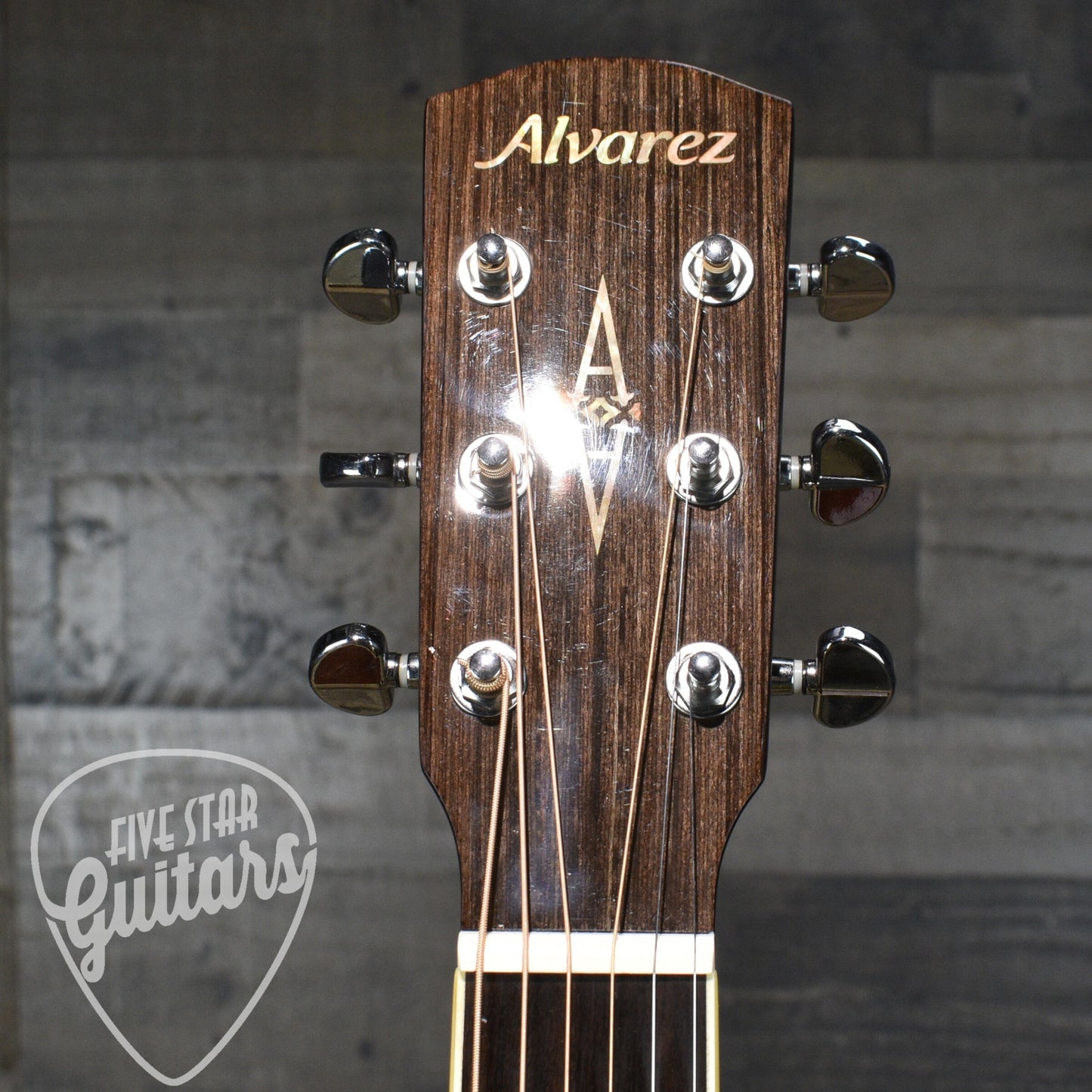 Pre-Owned Alvarez MF610EOM with Hard Shell Case
