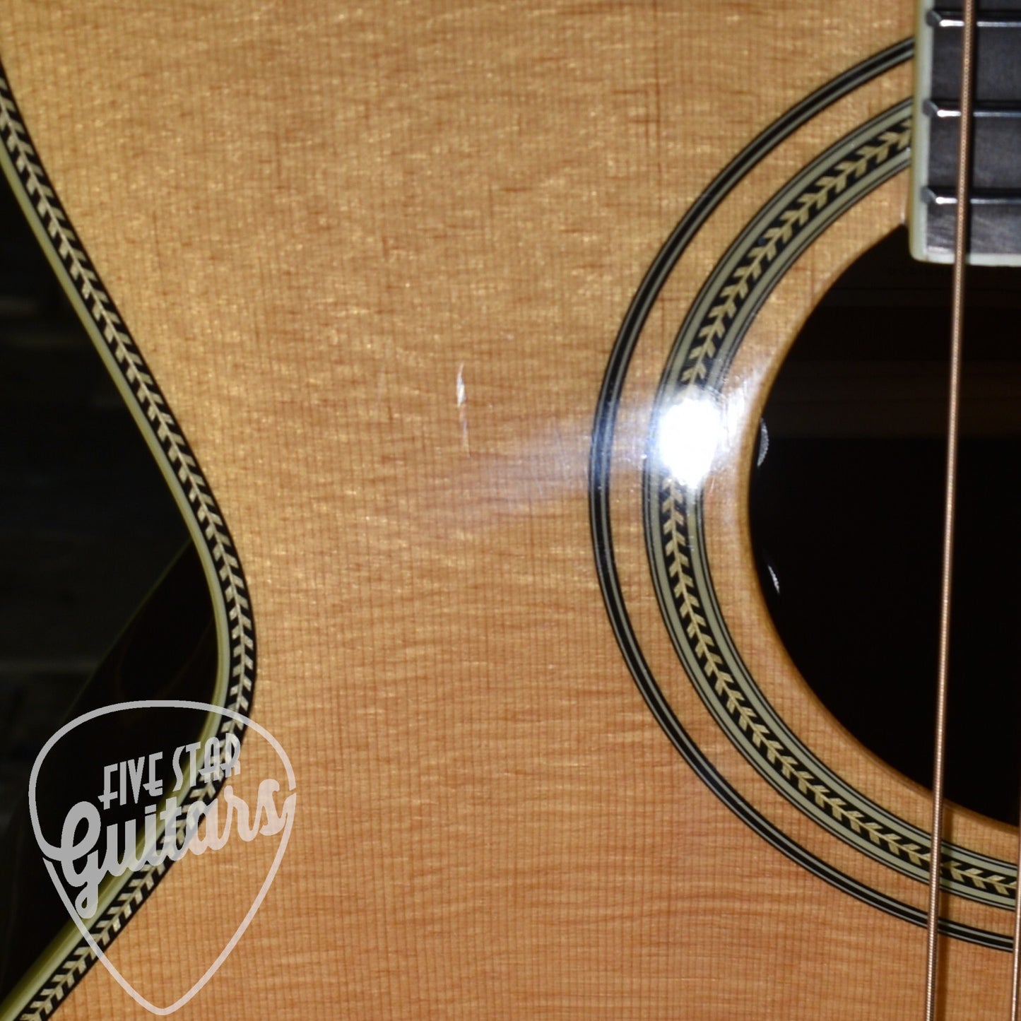 Pre-Owned Alvarez MF610EOM with Hard Shell Case