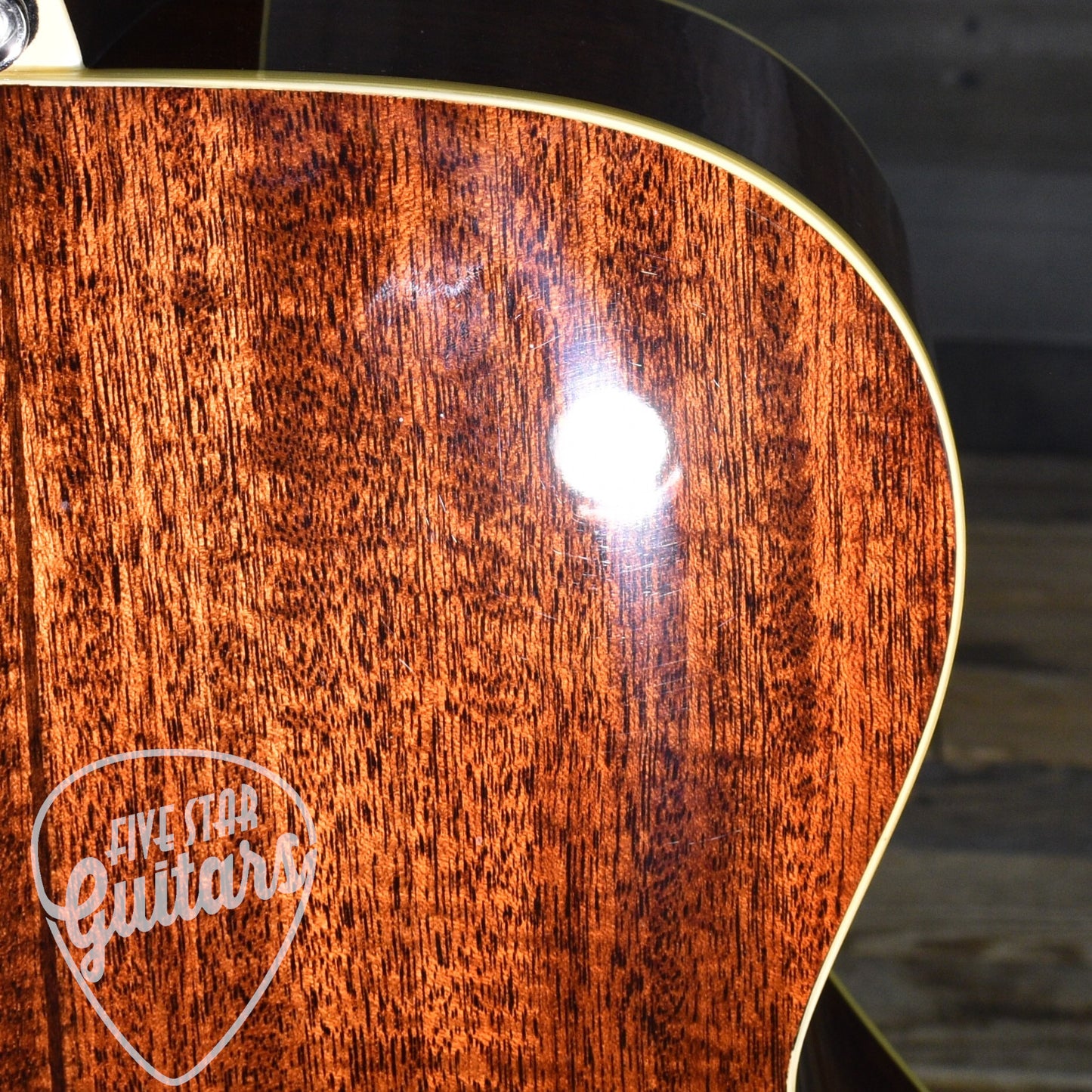 Pre-Owned Alvarez MF610EOM with Hard Shell Case