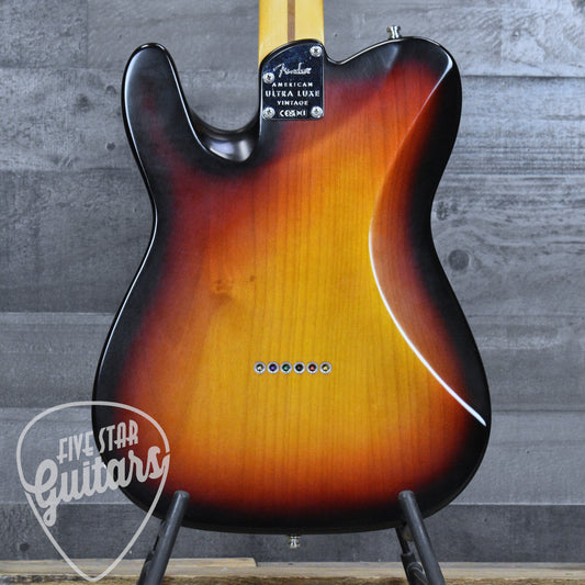 Pre-Owned American Ultra Luxe Vintage '60s Custom Telecaster - 3-Color Sunburst with Hardshell Case