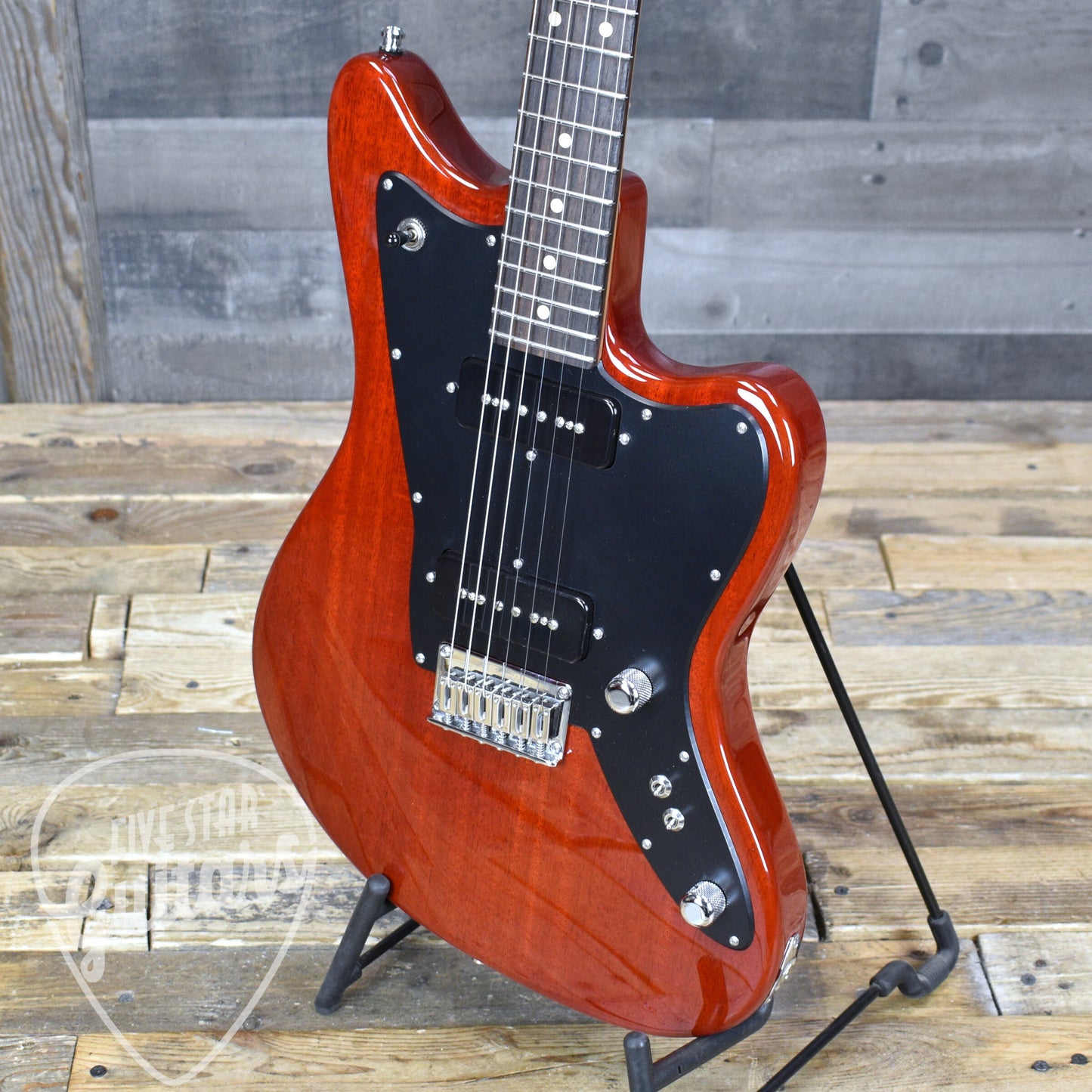 Pre-Owned Anderson Raven Superbird - Transparent Cherry with Hardshell Case