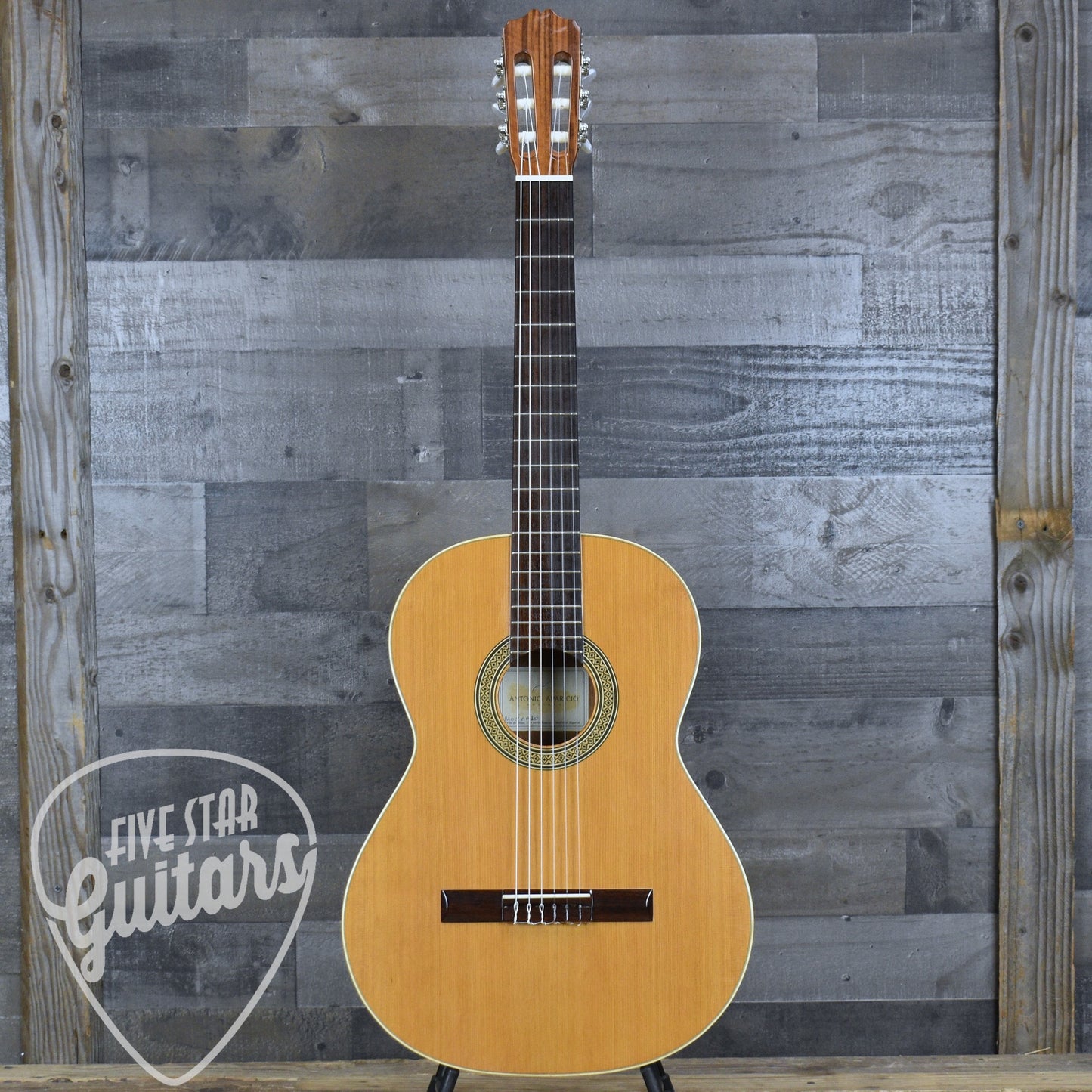 Pre-Owned Antonio Aparicio AA10 - Natural with Hardshell Case