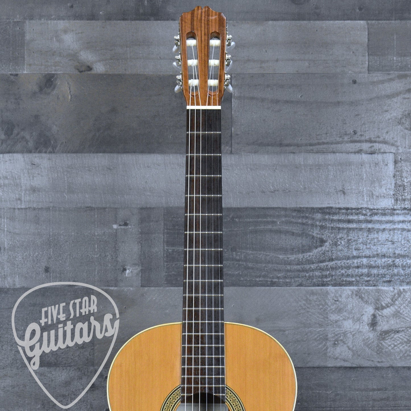 Pre-Owned Antonio Aparicio AA10 - Natural with Hardshell Case