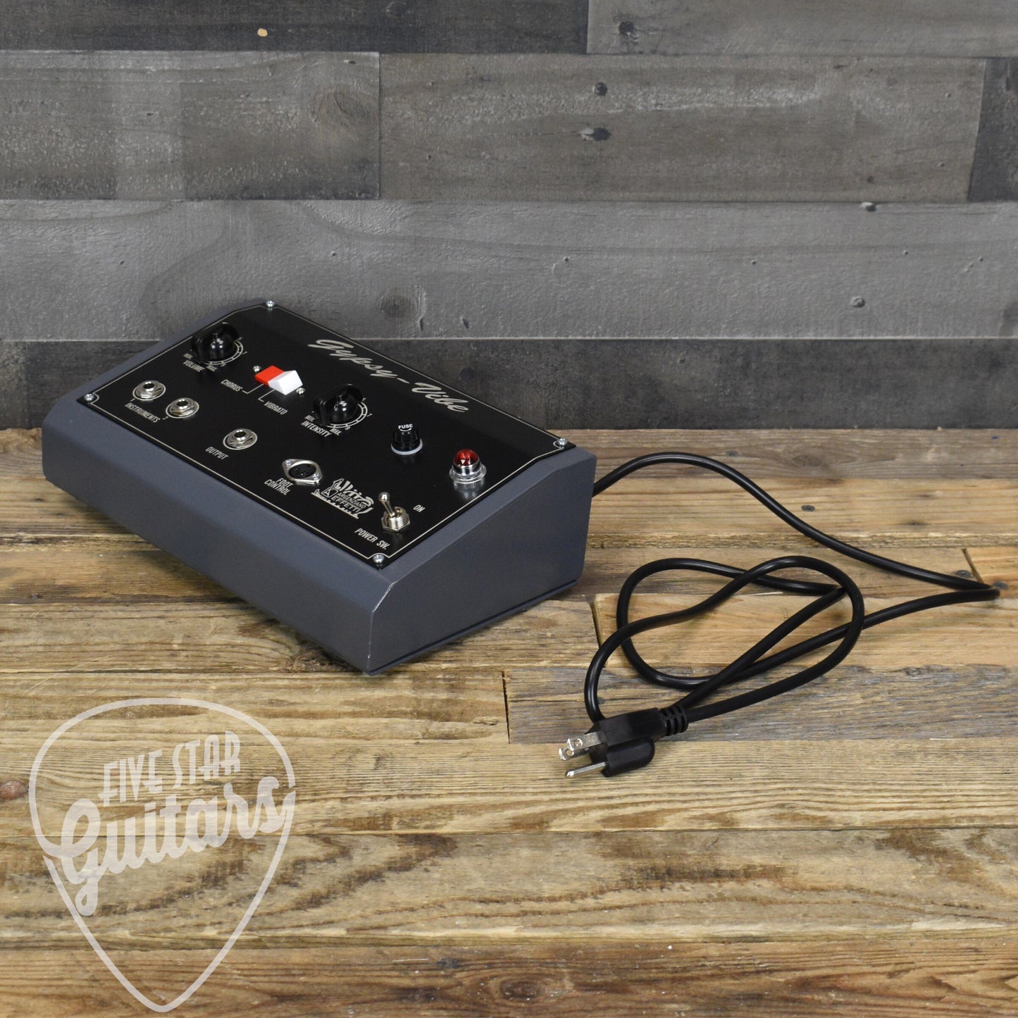 Pre-Owned Argenziano Effetti Gypsy-Vibe v1 with Case