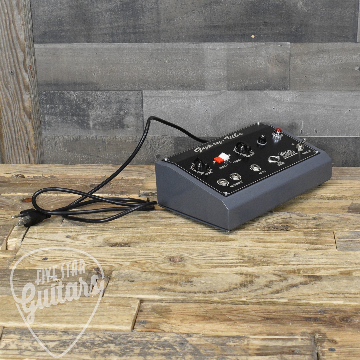 Pre-Owned Argenziano Effetti Gypsy-Vibe v1 with Case