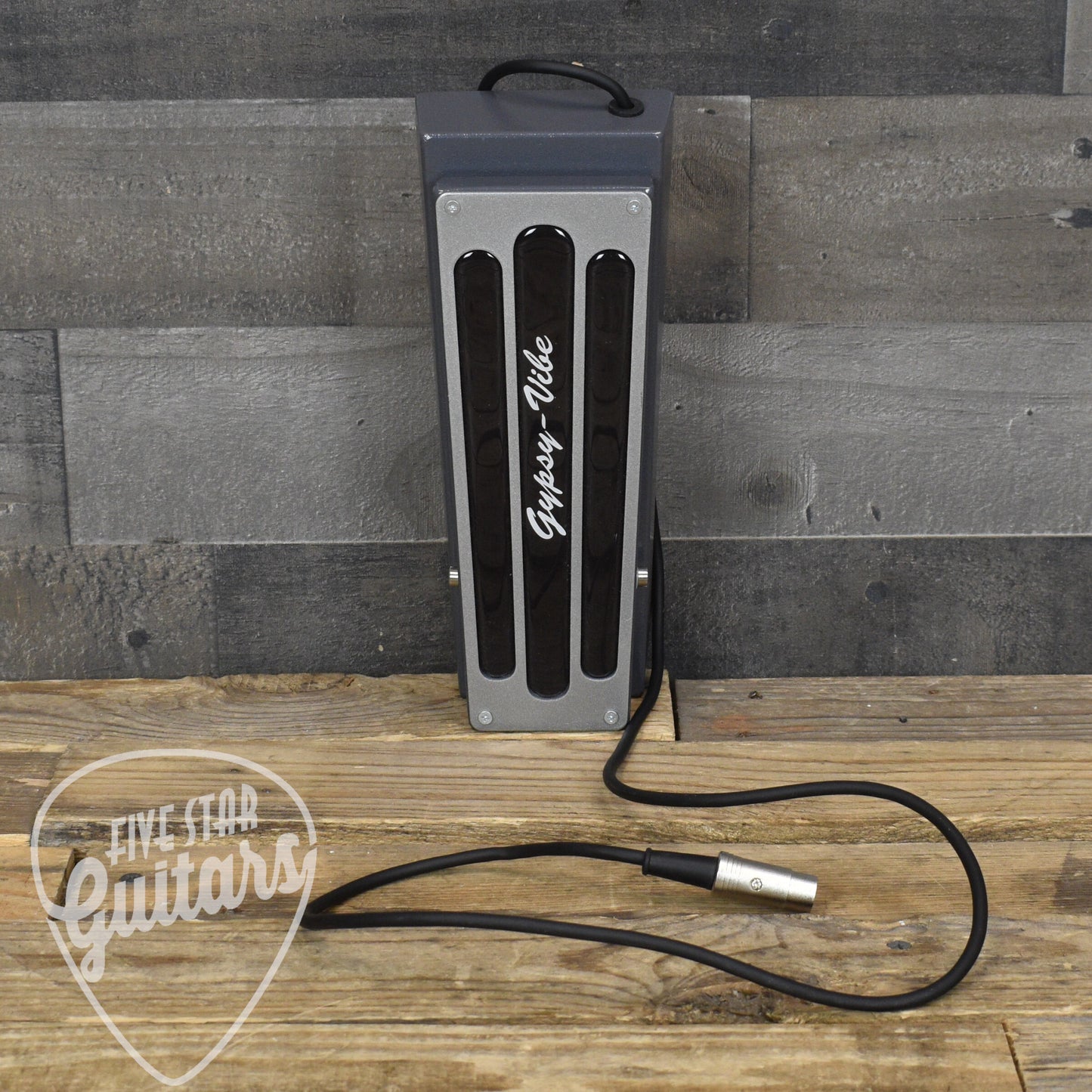 Pre-Owned Argenziano Effetti Gypsy-Vibe v1 with Case