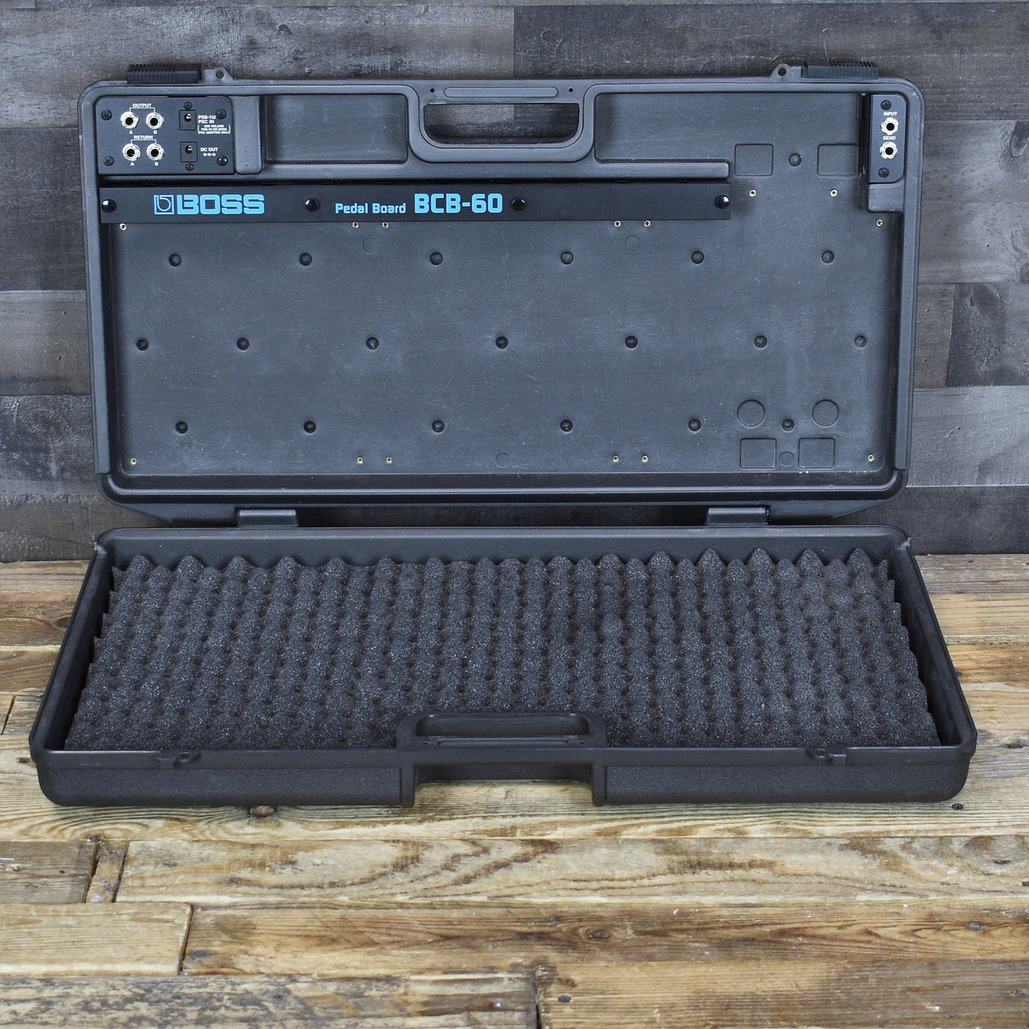 Pre-Owned BOSS BCB-60 Pedalboard