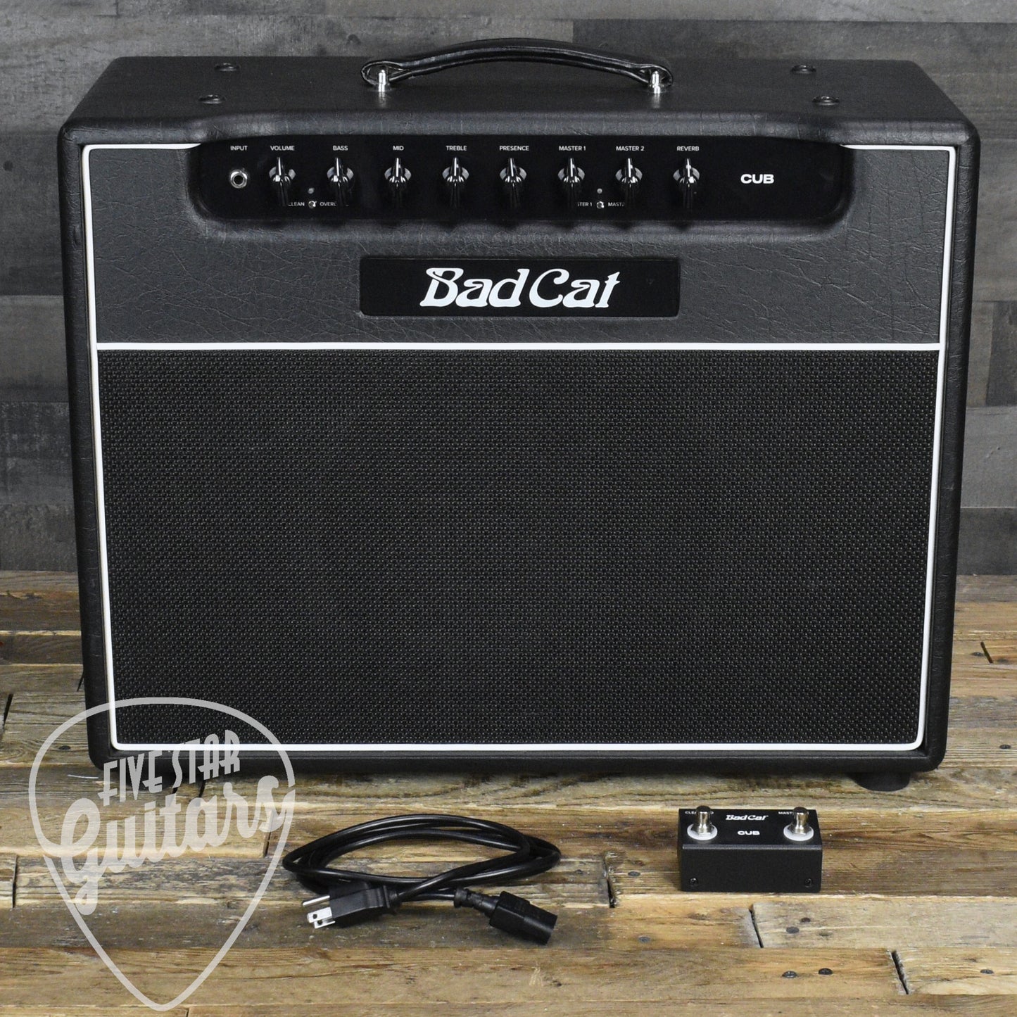 Pre-Owned Bad Cat Cub 30 Combo