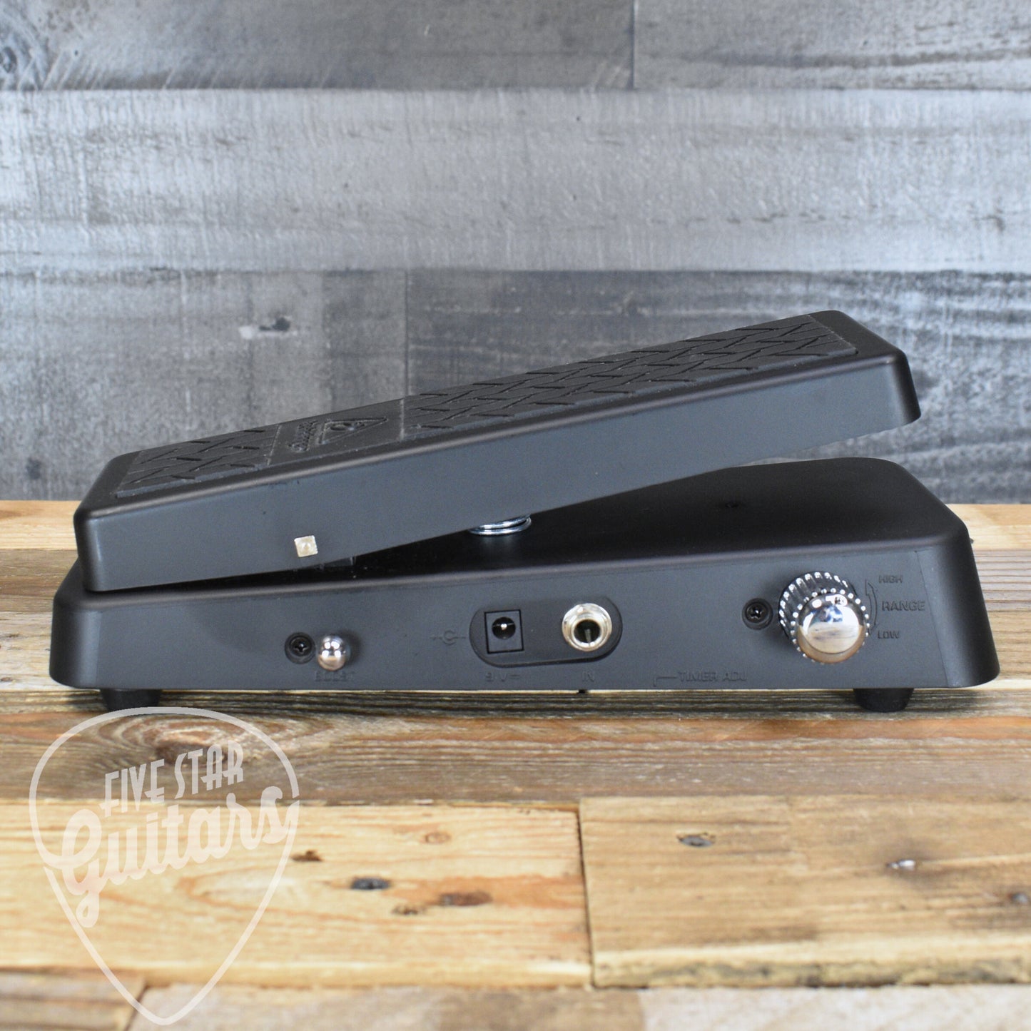 Pre-Owned Behringer HB01 Hellbabe Ultimate Wah