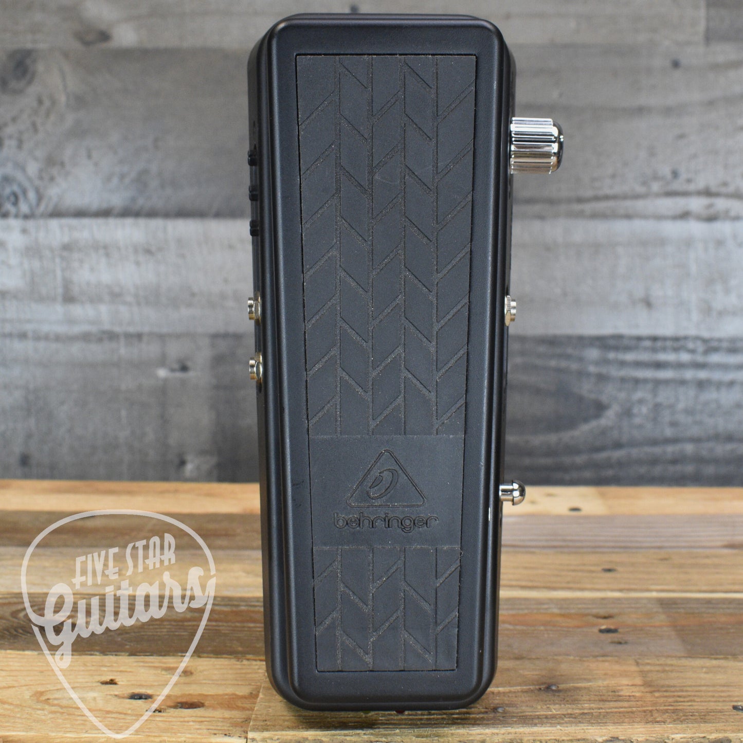 Pre-Owned Behringer HB01 Hellbabe Ultimate Wah