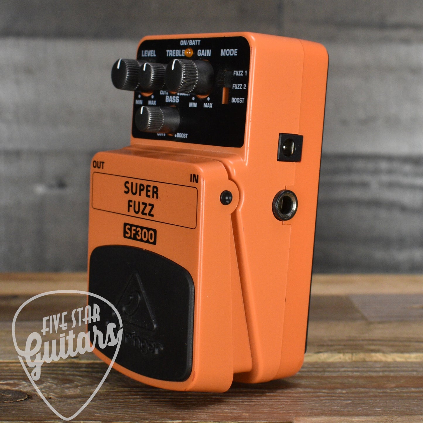 Pre-Owned Behringer SF300 Super Fuzz