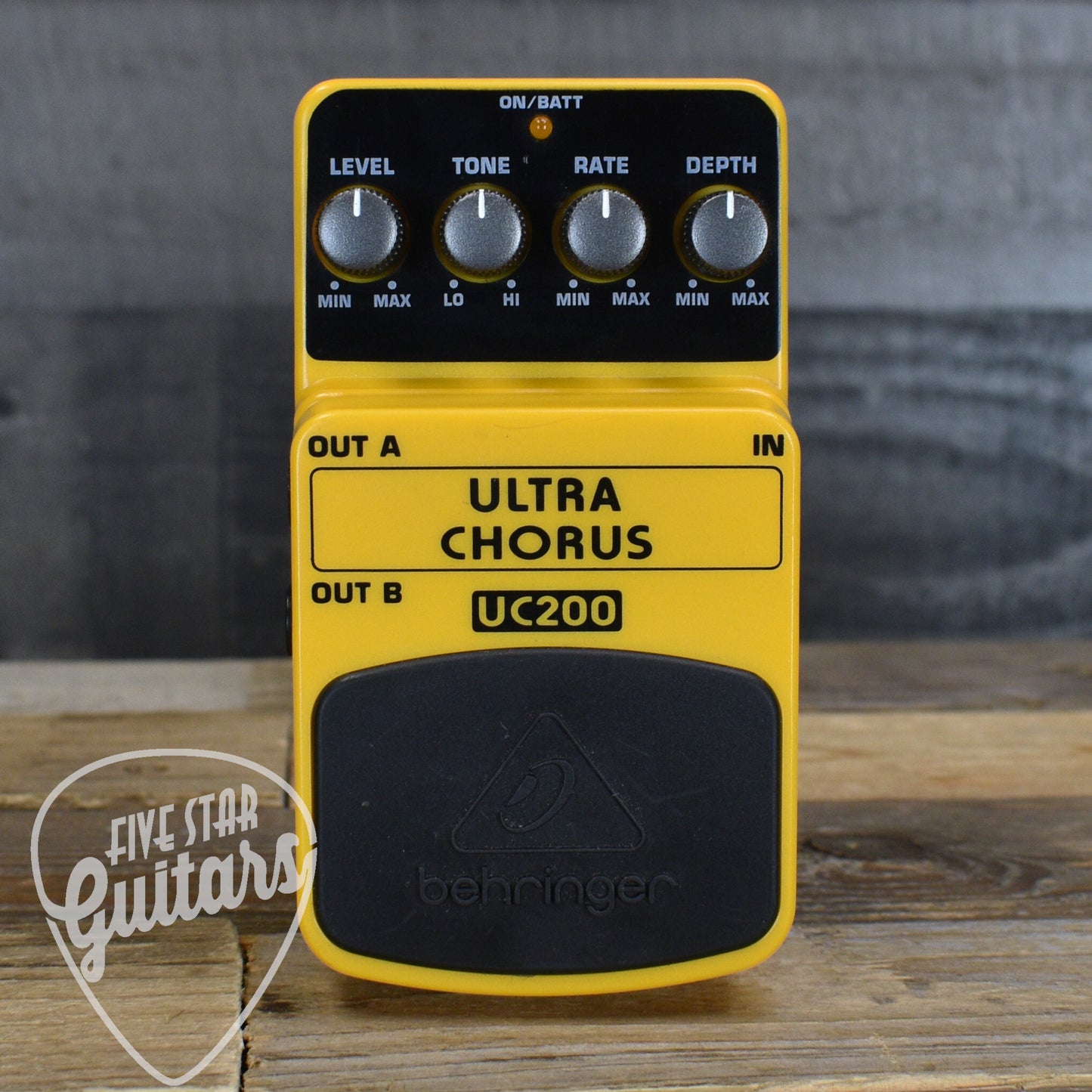 Pre-Owned Behringer UC200 Ultra Chorus