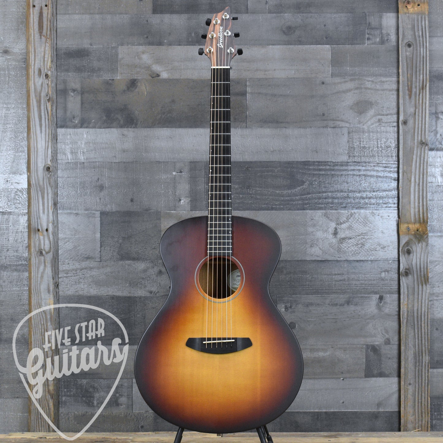 Pre-Owned Breedlove Moonlight Concert - Sunburst with Hardshell Case
