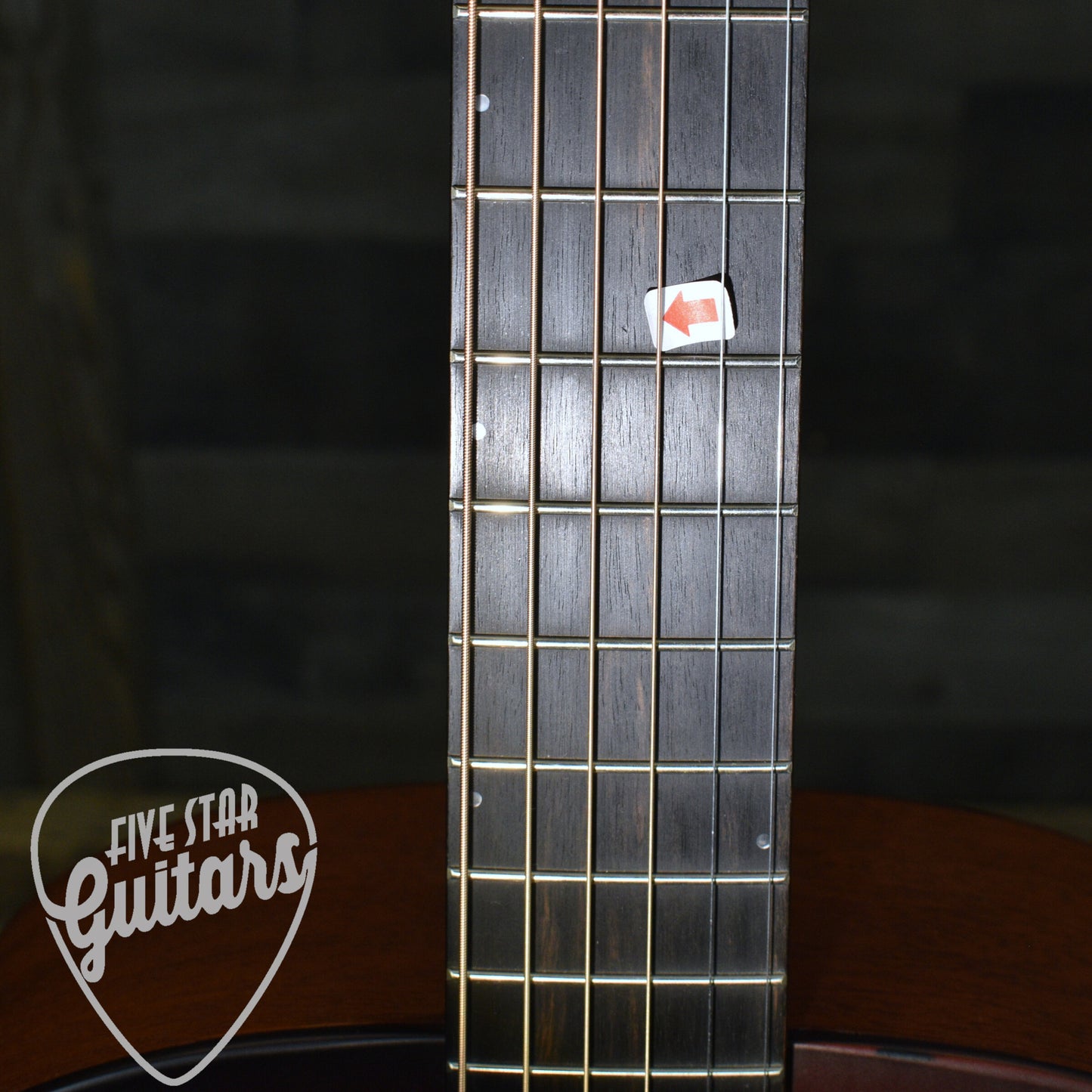 Pre-Owned Breedlove Moonlight Concert - Sunburst with Hardshell Case