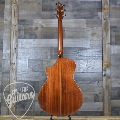 Pre-Owned Breedlove Performer Concert - Bourbon with Gigbag