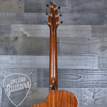 Pre-Owned Breedlove Performer Concert - Bourbon with Gigbag