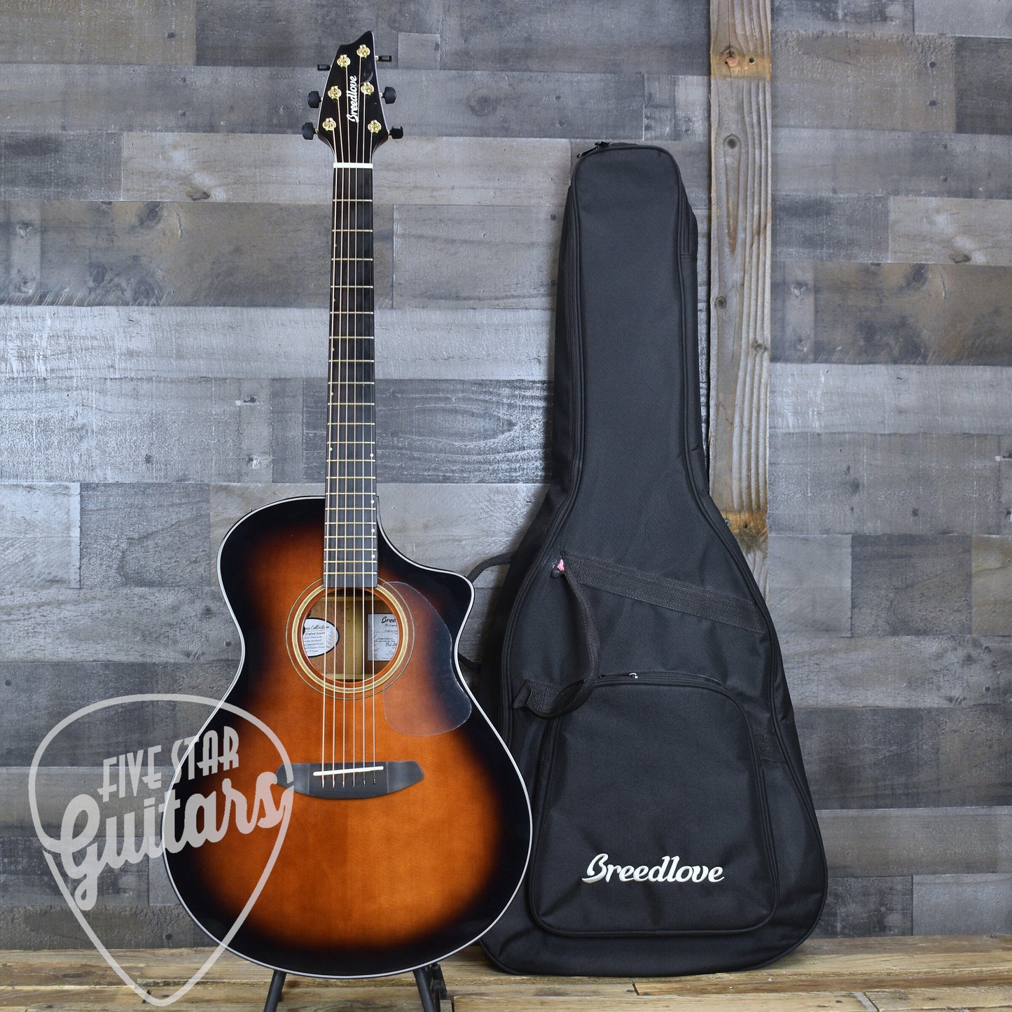 Pre-Owned Breedlove Performer Concert - Bourbon with Gigbag