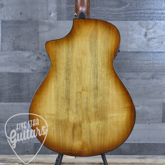 Pre-Owned Breedlove Pursuit Exotic CE Nylon - Natural