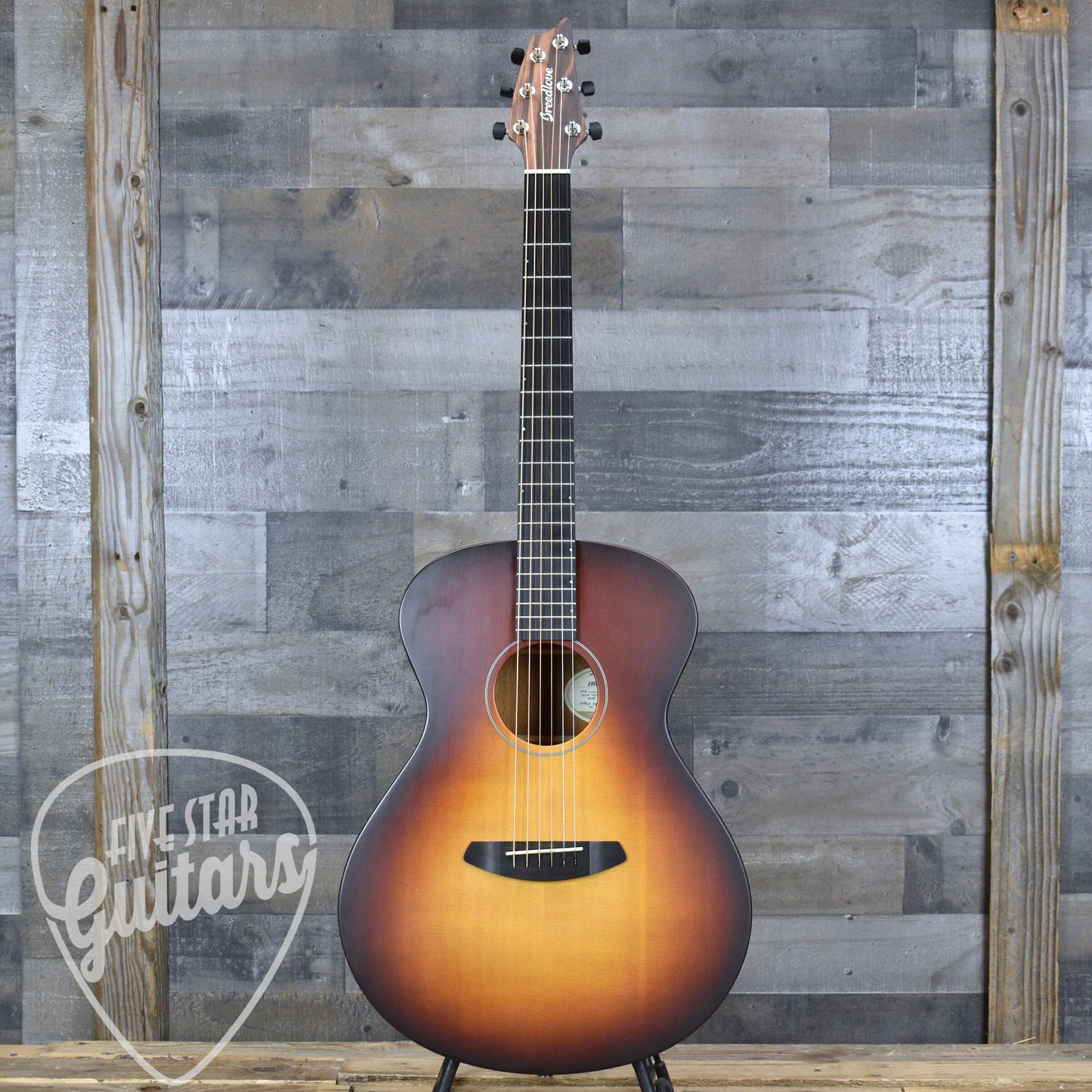 Pre-Owned Breedlove USA Concert Moon Light with Hard Shell Case
