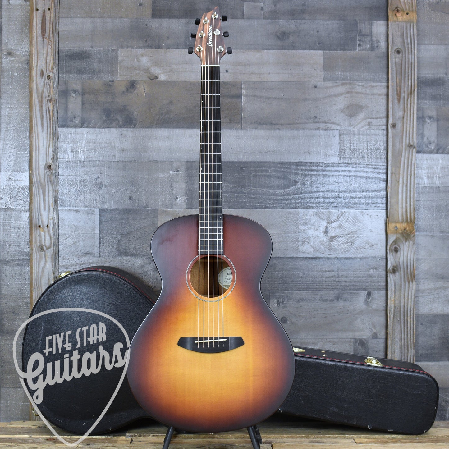 Pre-Owned Breedlove USA Concert Moon Light with Hard Shell Case