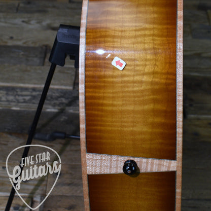 Pre-Owned Brian Bishop OM - Sunburst with Hardshell Case