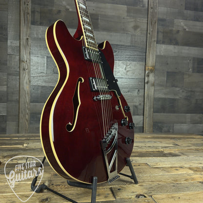 Pre-Owned D'Angelico Premier DC with Stairstep Tailpiece - Trans Wine with Gig Bag