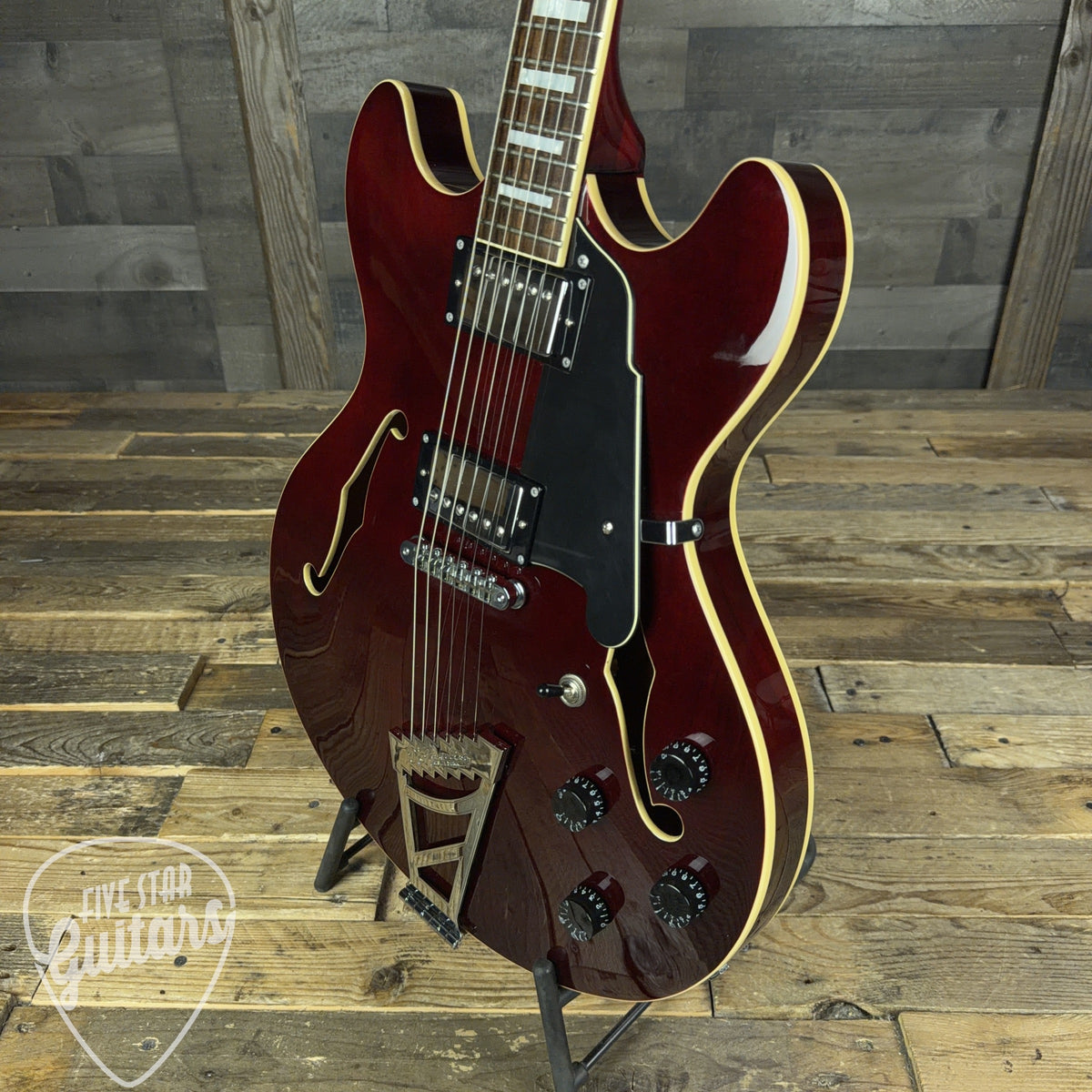 Pre-Owned D'Angelico Premier DC with Stairstep Tailpiece - Trans Wine with Gig Bag