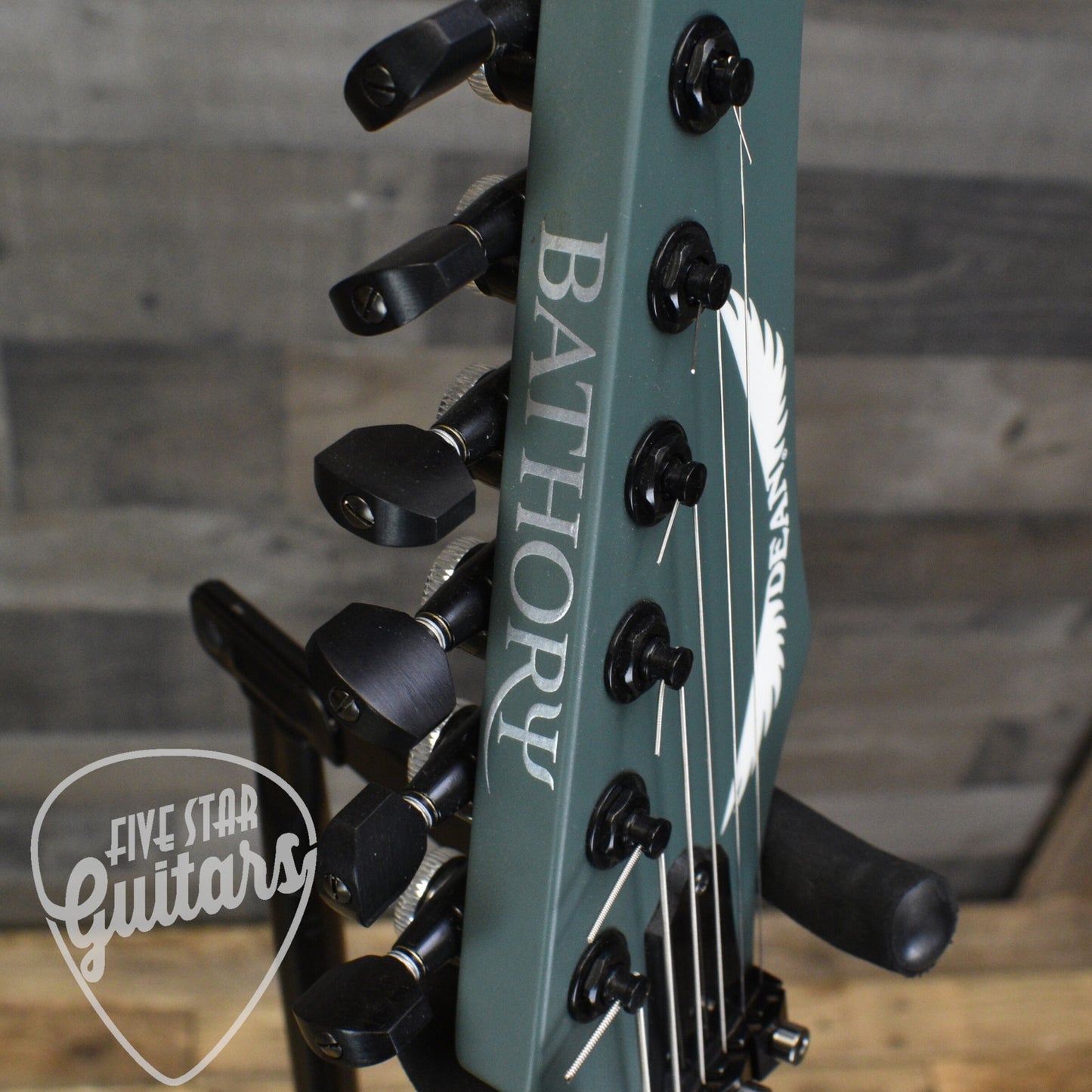 Pre-Owned Dean USA AR6 Zoltan Bathory Signature - Satin Army Green with Hardshell Case