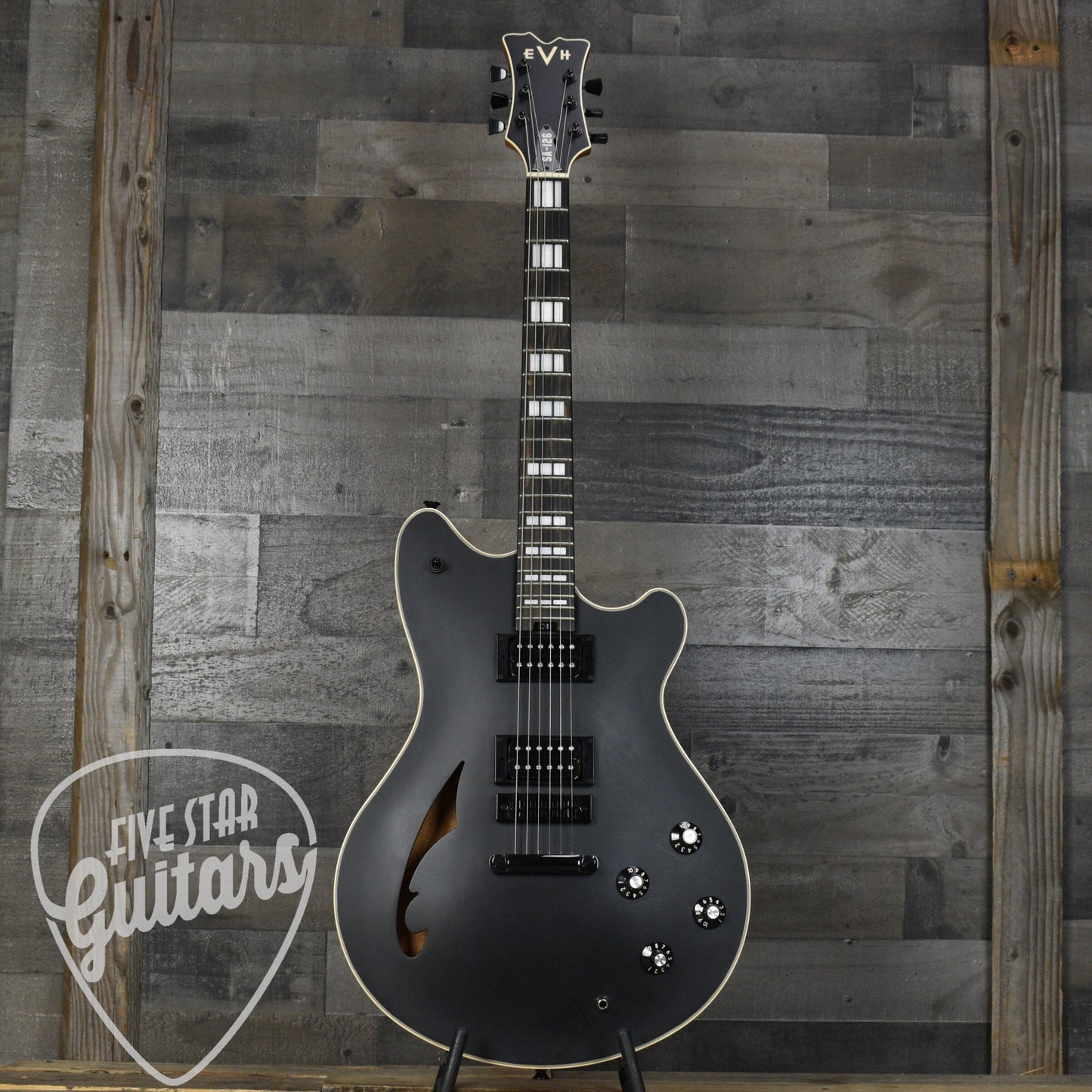 Pre-Owned EVH SA126 Special - Stealth Black With Hard Shell Case